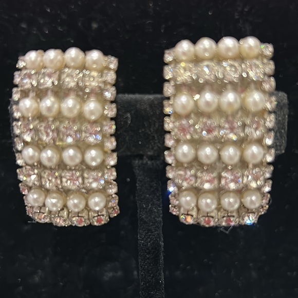 Stunning Pearl & Crystal Large Rectangular Earrings-Boutique - Picture 4 of 9